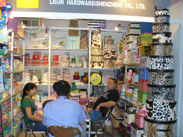 Cosmetic paper box packaging display booth